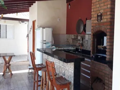 Fazenda/Sítio com 3 Quartos à venda, 240m² no Village Campinas, Campinas