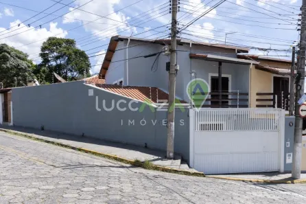Sobrado com 3 Quartos à venda, 140m² no Vila Formosa, Jacareí