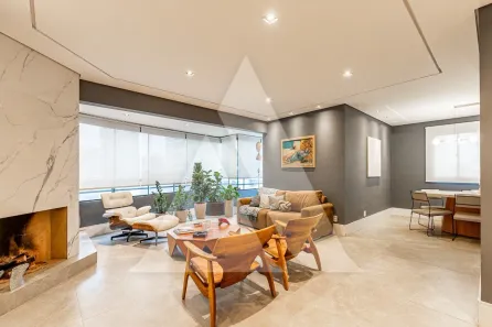 Apartamento com 3 Quartos para alugar, 163m² no Moema, São Paulo
