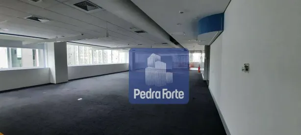 Sala Comercial para alugar, 900m² no Bela Vista, São Paulo