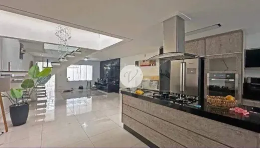 Sobrado com 3 Quartos para alugar, 255m² no Silveira, Santo André