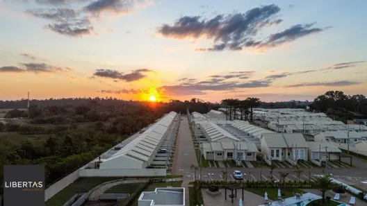 Casa de Condomínio com 1 Quarto à venda, 55m² no Distrito Industrial, Cachoeirinha