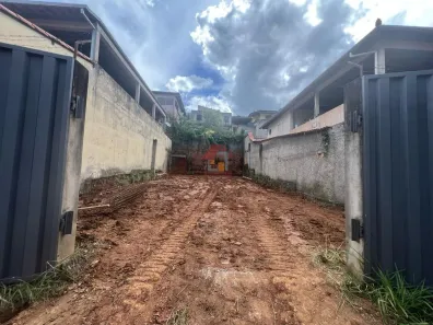 Lote/Terreno à venda, 225m² no Cariocas, Nova Lima
