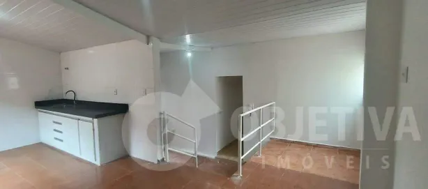 Casa com 4 Quartos para alugar, 250m² no Lídice, Uberlândia