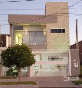 Sobrado com 3 Quartos à venda, 215m² no Jardim Guairacá, Maringá