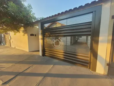 Casa com 4 Quartos à venda, 188m² no Residencial Oiti, Campo Grande