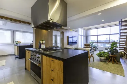 Apartamento com 3 Quartos à venda, 196m² no Jardim das Bandeiras, São Paulo
