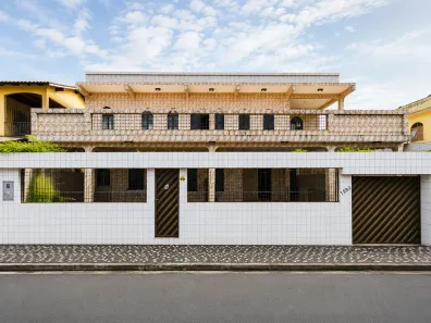 Imóvel Comercial com 5 Quartos para alugar, 1200m² no Japiim, Manaus