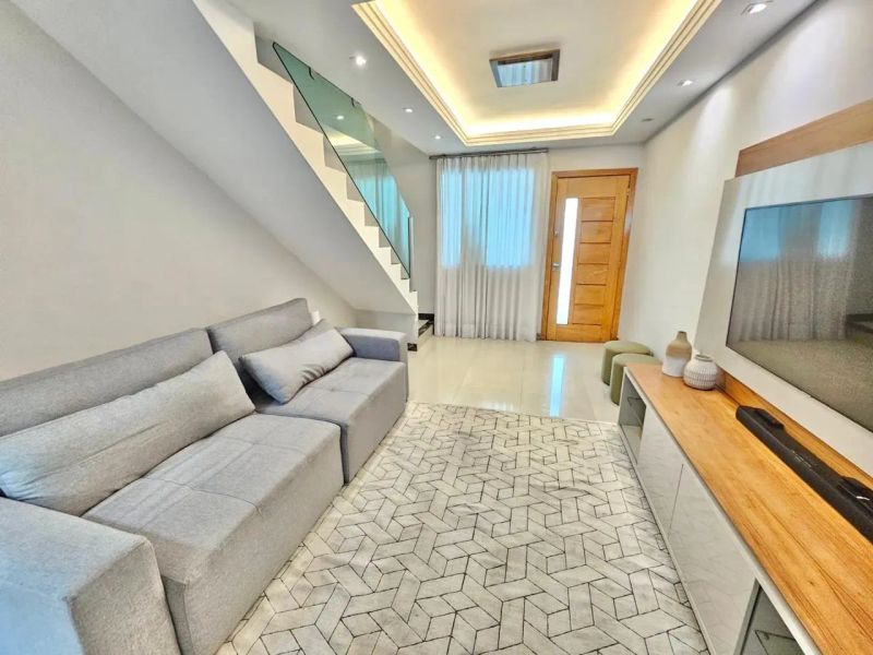 Casa com 2 quartos — Santa Amélia, Belo Horizonte