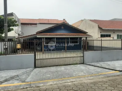 Casa com 4 Quartos à venda, 130m² no Centro, Penha