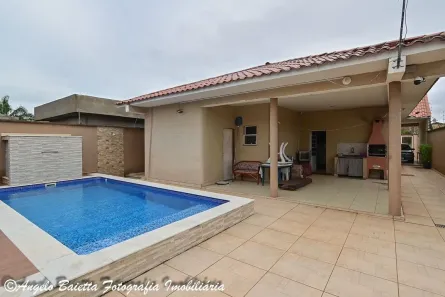 Casa com 3 Quartos à venda, 160m² no Baln. Belmira Novaes, Peruíbe