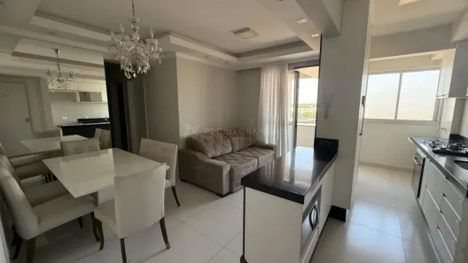 Apartamento com 3 Quartos para alugar, 70m² no Vila Nova, Maringá