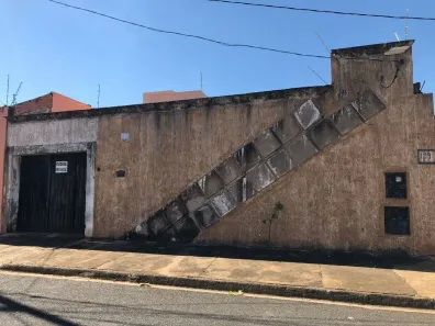 Casa com 2 Quartos à venda, 458m² no Cidade Nova, Uberaba