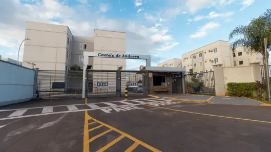 Apartamento com 2 Quartos para alugar, 39m² no Pioneiros, Campo Grande