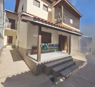 Casa com 4 Quartos à venda, 380m² no Santa Rosa, Niterói