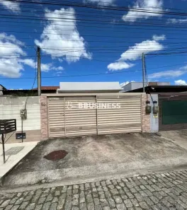 Casa com 2 Quartos à venda, 125m² no Alphaville, Campos dos Goytacazes