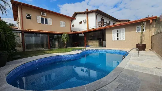 Casa de Condomínio com 4 Quartos à venda, 341m² no São Paulo II, Cotia