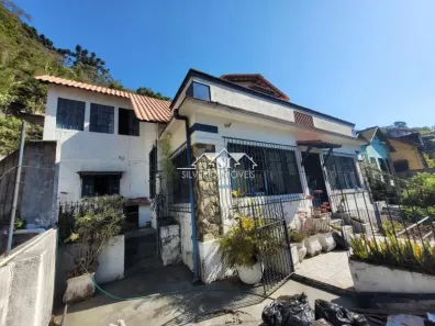 Casa com 6 Quartos à venda, 308m² no Centro, Petrópolis