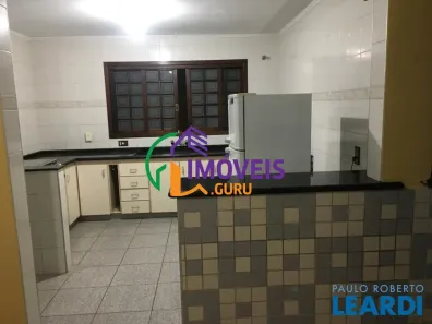 Sobrado com 3 Quartos à venda, 287m² no Vila Valparaíso, Santo André