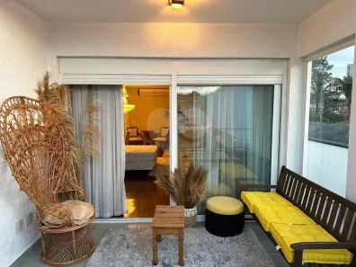 Sobrado com 4 Quartos para venda ou aluguel, 600m² no Vila Bertioga, São Paulo