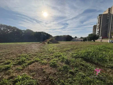 Lote/Terreno à venda, 438m² no Jardim Capitólio, Leme