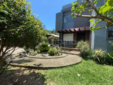 Casa com 5 Quartos à venda, 225m² no Campeche, Florianópolis