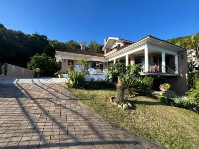 Casa com 3 Quartos à venda, 475m² no Santo Inácio, Santa Cruz do Sul