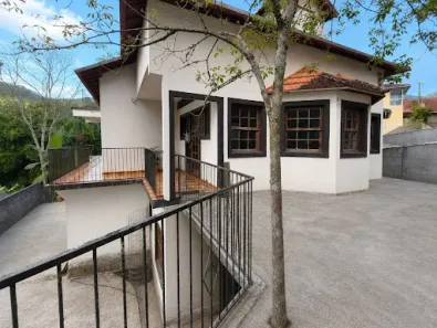 Casa com 7 Quartos à venda, 450m² no Cônego, Nova Friburgo