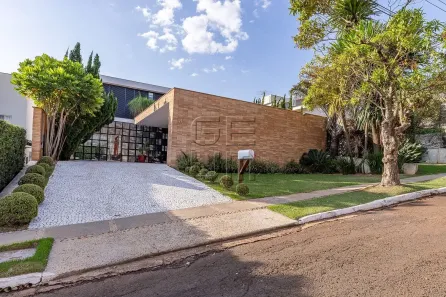 Sobrado com 3 Quartos à venda, 485m² no Gleba Fazenda Palhano, Londrina