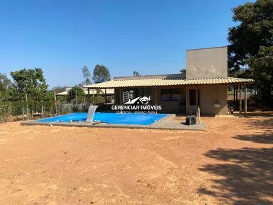 Fazenda/Sítio com 3 Quartos à venda, 1000m² no Centro, Itatiaiuçu