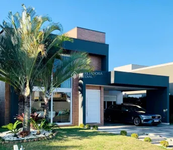 Casa de Condomínio com 5 Quartos à venda, 330m² no Cci, Xangri-lá