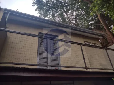 Casa com 3 Quartos para alugar, 240m² no Jardim Trussardi, São Paulo