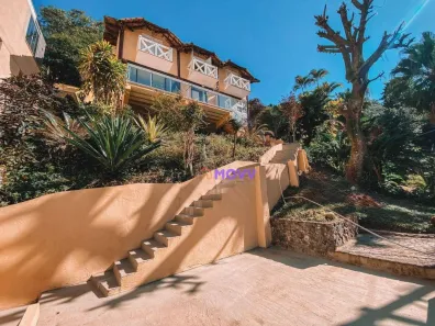 Casa de Condomínio com 3 Quartos à venda, 380m² no Piratininga, Niterói