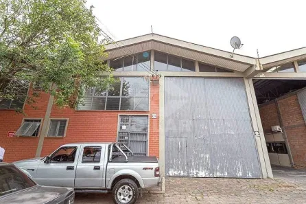 Galpão/Depósito/Armazém para alugar, 750m² no Navegantes, Porto Alegre
