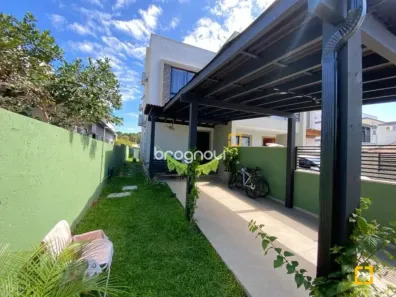 Casa com 2 Quartos à venda, 97m² no São João do Rio Vermelho, Florianópolis