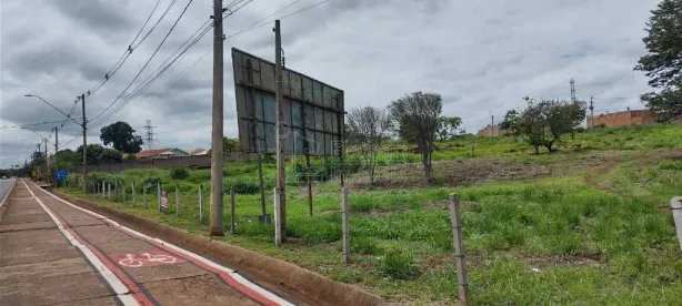 Lote/Terreno à venda, 3130m² no Jardim das Palmeiras, Araraquara