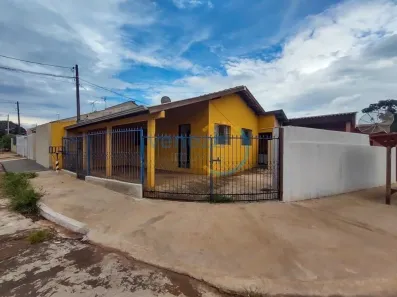Casa com 2 Quartos à venda, 134m² no Conjunto Habitacional Flores, Londrina
