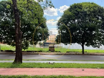 Lote/Terreno à venda, 450m² no Zona 08, Maringá