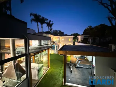 Casa com 5 Quartos à venda, 500m² no Campo Belo, São Paulo