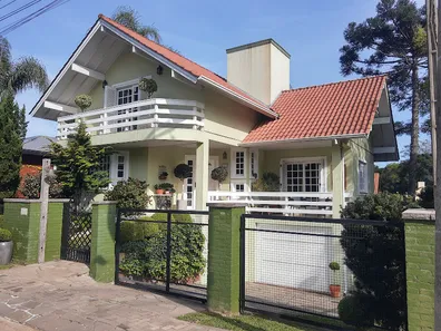 Casa com 4 Quartos à venda, 246m² no Nova Petrópolis, Nova Petrópolis