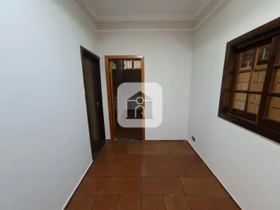 Imóvel Comercial com 3 Quartos para alugar, 180m² no Bom Jesus, Uberlândia