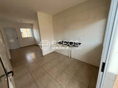 Casa com 2 Quartos à venda, 42m² no Parque das Aroeiras, Uberaba