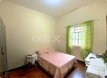 Casa com 5 Quartos à venda, 173m² no Centro, Divinópolis