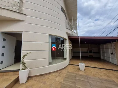 Casa com 3 Quartos à venda, 197m² no Parque Novo Mundo, Americana