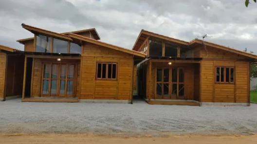Casa com 4 Quartos à venda, 220m² no Araçatuba, Imbituba