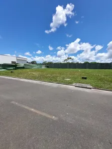 Lote/Terreno à venda, 317m² no Jardim Limoeiro, Camaçari