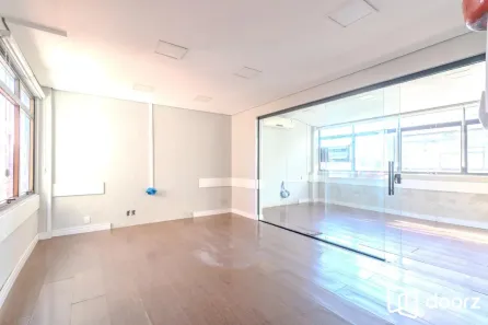 Sala Comercial à venda, 236m² no Petrópolis, Porto Alegre