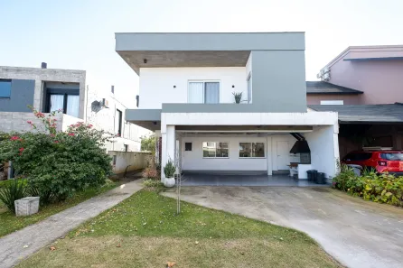 Casa com 4 Quartos à venda, 309m² no Laranjal, Pelotas