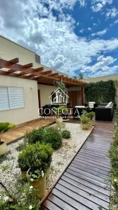 Casa com 3 Quartos à venda, 220m² no Santa Mônica, Uberlândia