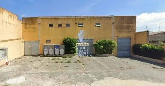 Galpão/Depósito/Armazém à venda, 820m² no Parque Edu Chaves, São Paulo